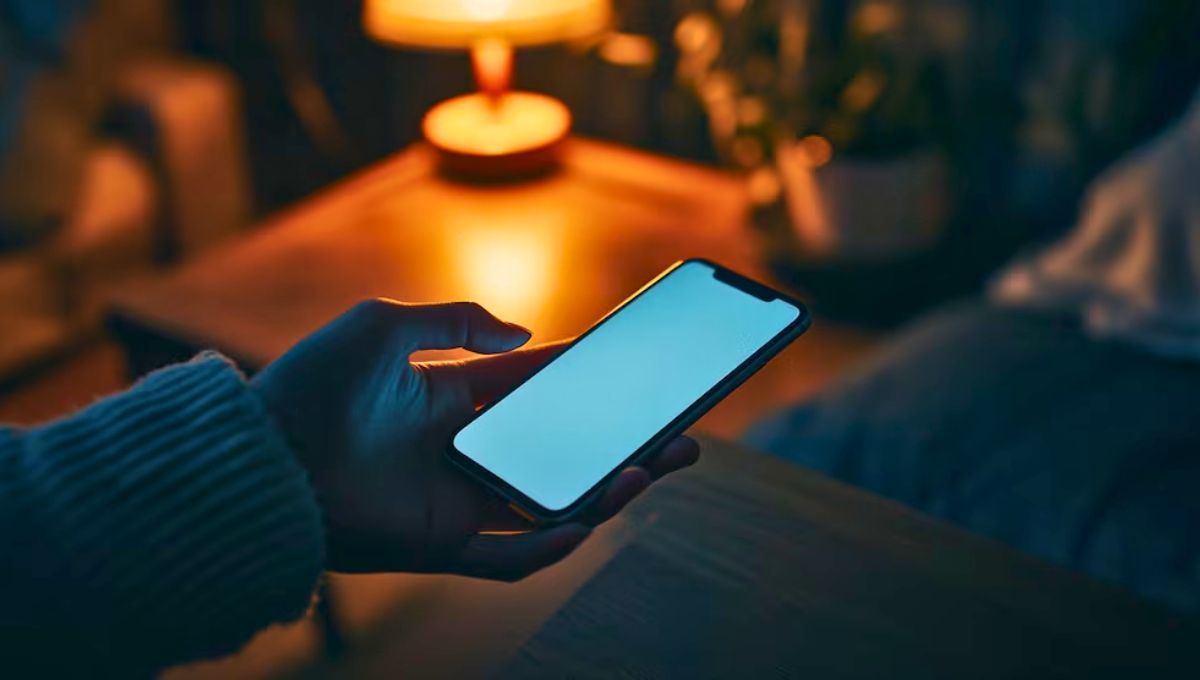 Hacer clic en links desconocidos, ignorar actualizaciones y repetir contraseñas es de los errores más comunes en seguridad digital.