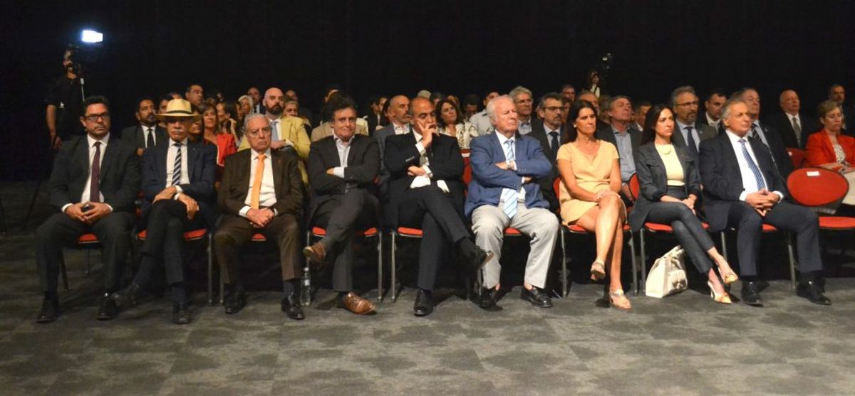 En la inauguración del año judicial se ubicaron en la primera fila para escuchar al presidente de la Corte, el administrador general Enzo Rizzo; los ministros José Valerio, Julio Gómez, Omar Palermo, Mario Adaro, Pedro Llorente y Teresa Day; la defensora general Cecilia Saint André y el procurador general, Alejandro Gullé. En la inauguración del año judicial se ubicaron en la primera fila para escuchar al presidente de la Corte, el administrador general Enzo Rizzo; los ministros José Valerio, Julio Gómez, Omar Palermo, Mario Adaro, Pedro Llorente y Teresa Day; la defensora general Cecilia Saint André y el procurador general, Alejandro Gullé.