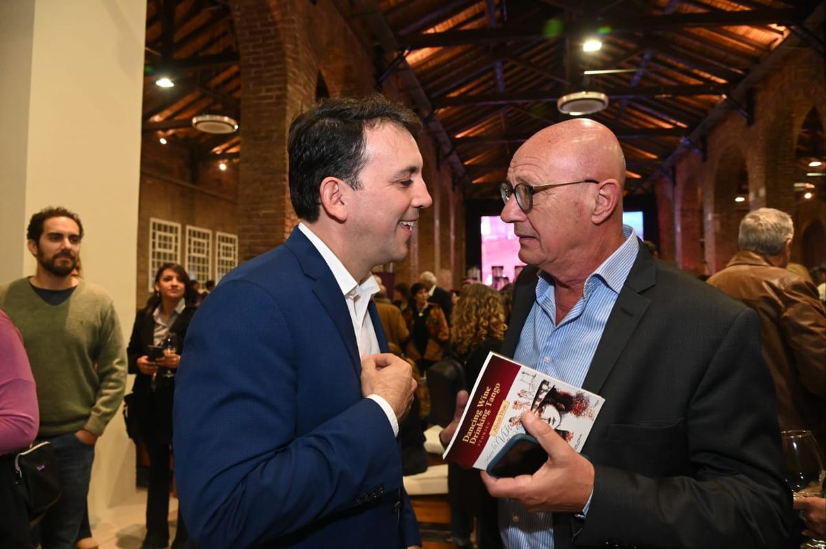 Tadeo García Zalazar con uno de los ex intendentes de Godoy Cruz, César Biffi.