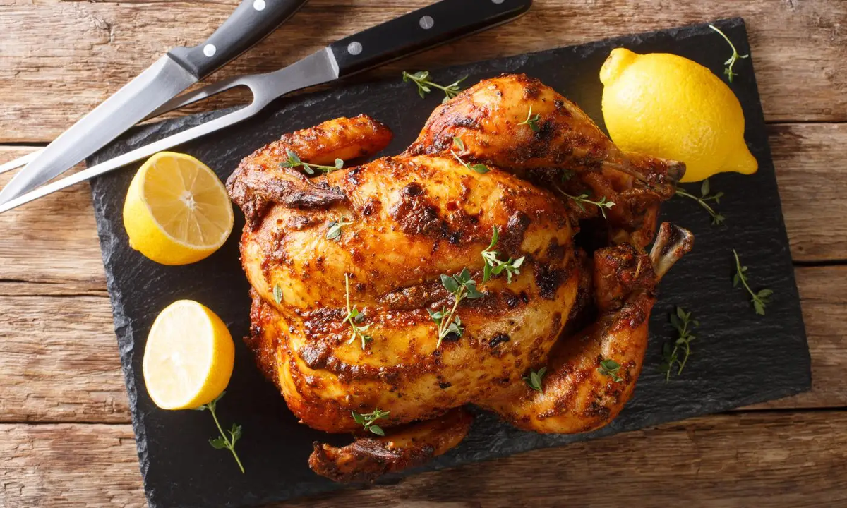 Rico y vitamínico. El pollo tiene numerosos beneficios para la salud. Rico y vitamínico. El pollo tiene numerosos beneficios para la salud.