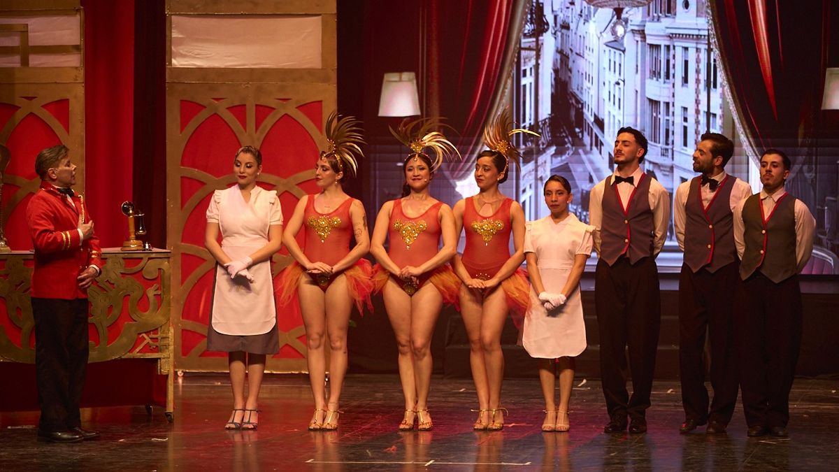 La historia del musical transcurre en un hotel porteño de los años '30 donde se respiraba tango. La historia del musical transcurre en un hotel porteño de los años '30 donde se respiraba tango.