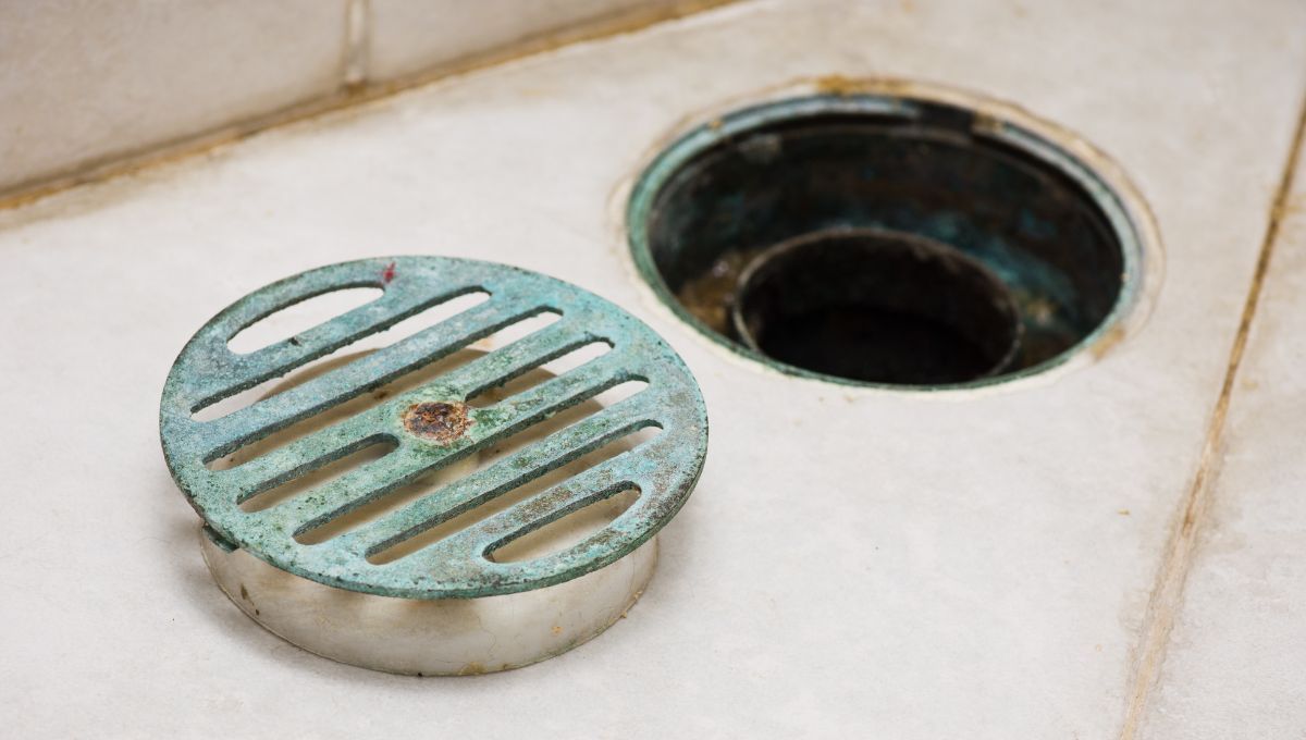 Una mezcla de bicarbonato de sodio y vinagre sirve para limpiar el baño. Una mezcla de bicarbonato de sodio y vinagre sirve para limpiar el baño.