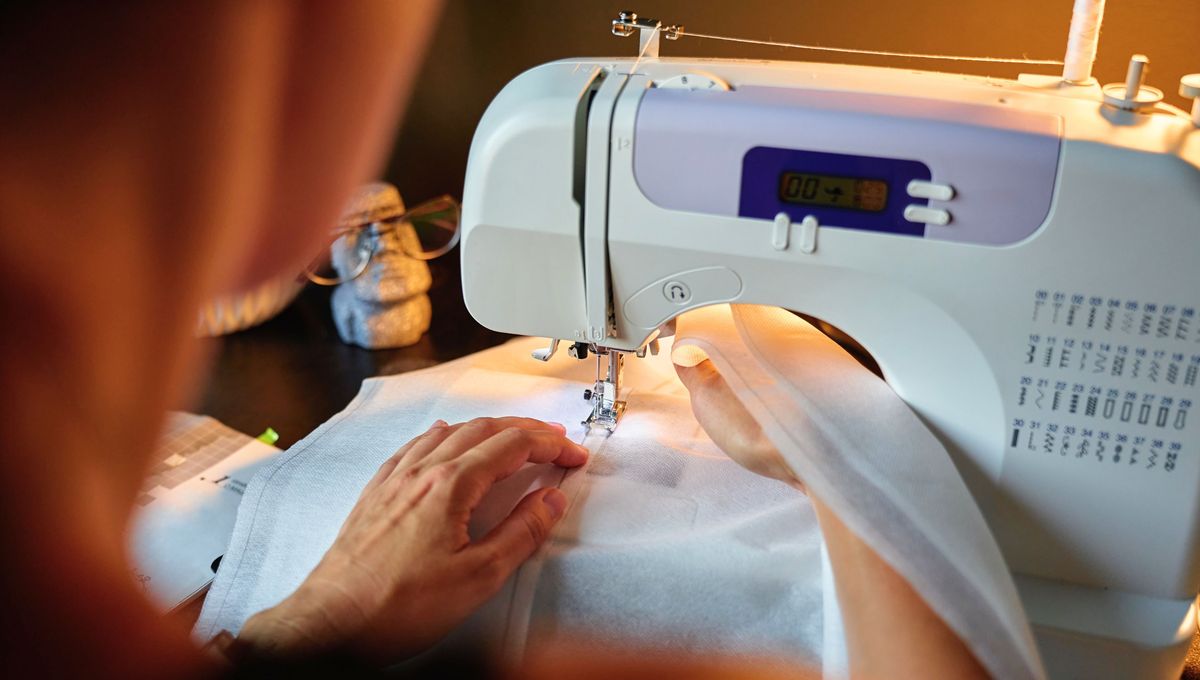 Coser es divertido, creativo y muy beneficioso para la salud. Coser es divertido, creativo y muy beneficioso para la salud. 