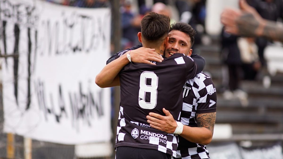 Luis Silba es el goleador de Gimnasia y Esgrima en esta campaña de la Primera Nacional. Luis Silba es el goleador de Gimnasia y Esgrima en esta campaña de la Primera Nacional. 