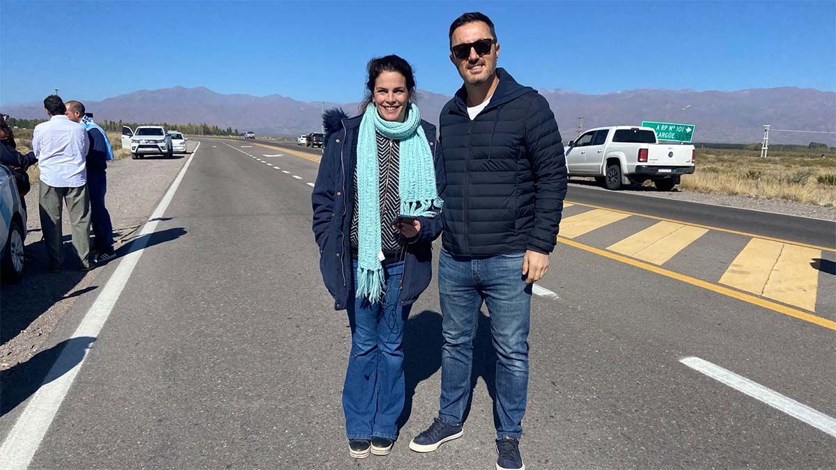 Josefina Canale y Luis Petri, en la fría mañana de este sábado en San Carlos.