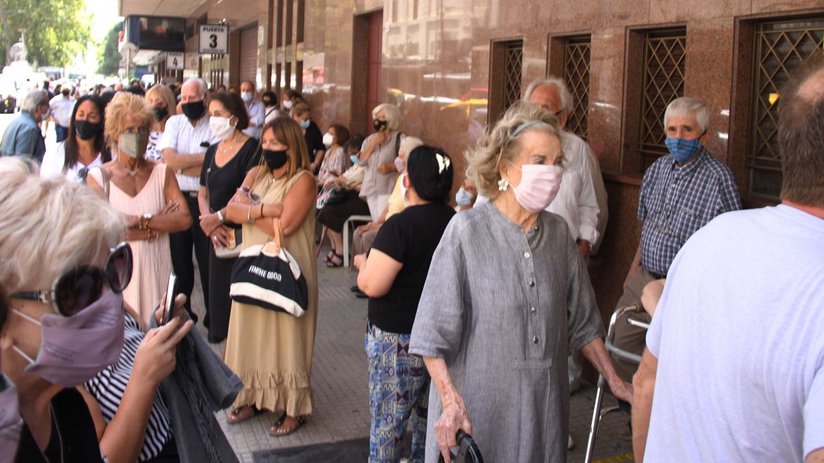 El distanciamiento social obligatorio de 2 mts no rige más a partir de este viernes, por decisión del Poder Ejecutivo Nacional