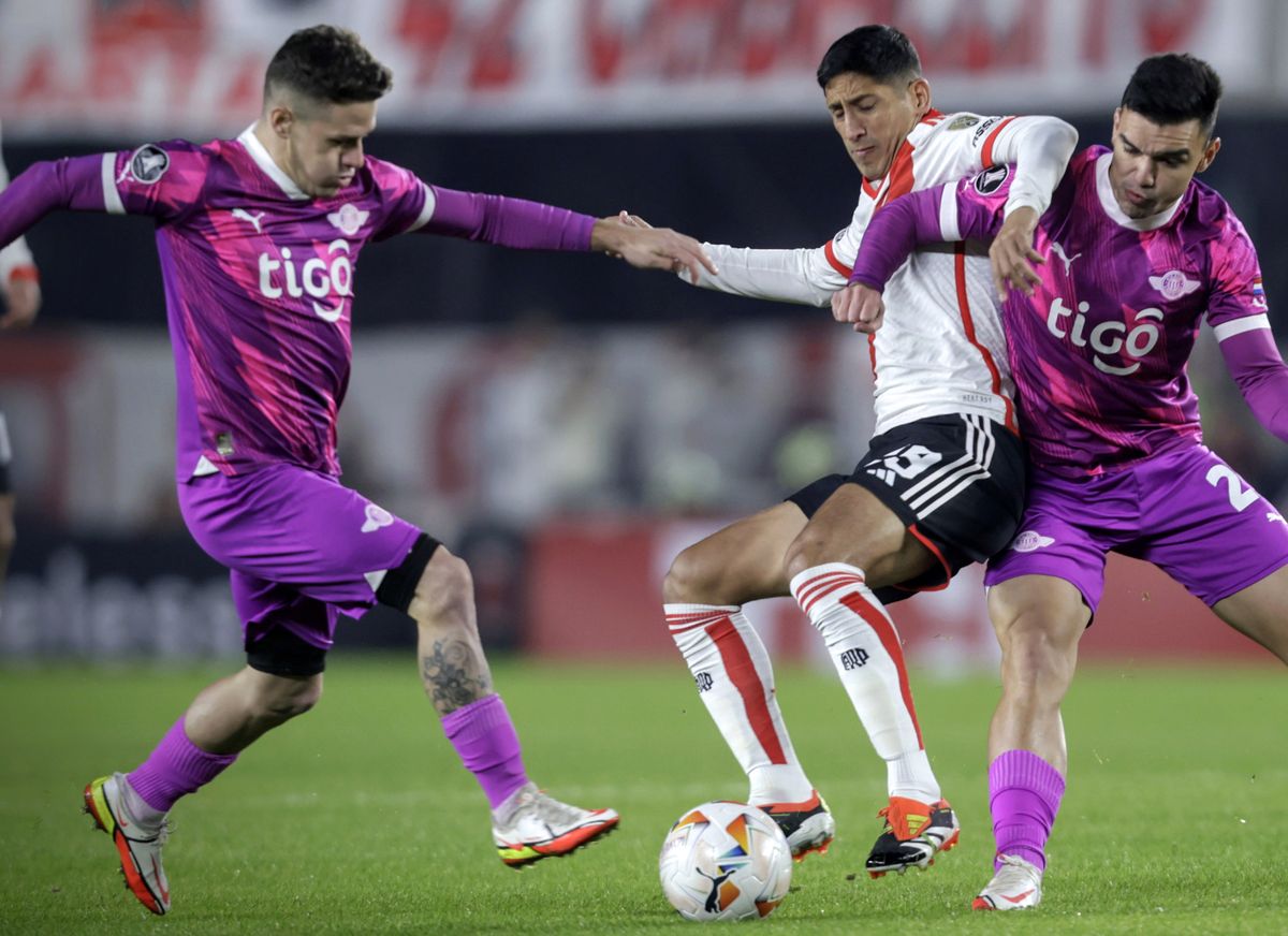 River le ganó Libertad por la Copa Libertadores. River le ganó Libertad por la Copa Libertadores.