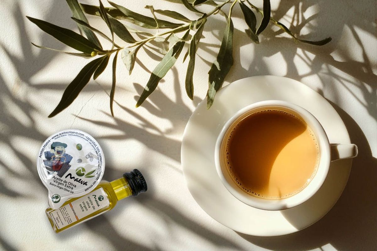 Café con aceite de oliva: beneficios para la salud de tomar esta bebida Café con aceite de oliva: beneficios para la salud de tomar esta bebida