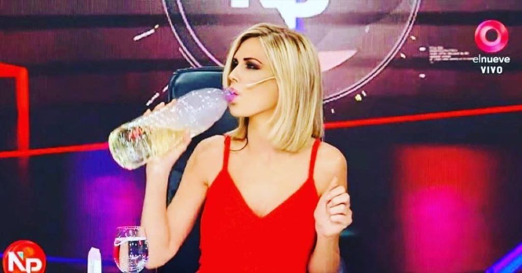 La que sacó a la fama el dióxido de cloro, Viviana Canosa. Ignacio Maglio, de Fundación Huesped, calificó de mala praxis judicial el fallo que obligó a darle dióxido de cloro a paciente de coronavirus que está grave.