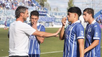 Godoy Cruz juega ante el líder Deportivo Morón en el Feliciano Gambarte: hora, formaciones y cómo ver el partido Godoy Cruz juega ante el líder Deportivo Morón en el Feliciano Gambarte: hora, formaciones y cómo ver el partido