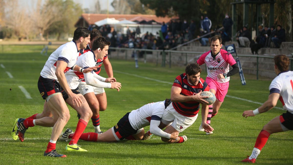 Andrés Baeck fue el autor de un try de Los Tordos ante Marista.
