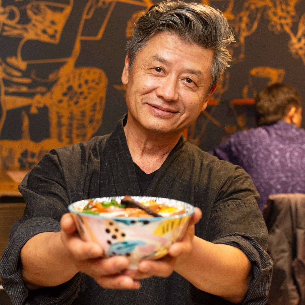 El reconocido chef Alejandro Aizawa es uno de los más solicitados en el arte de la gastronomía oriental.