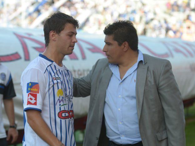 “Nos cuesta todo y no ligamos”