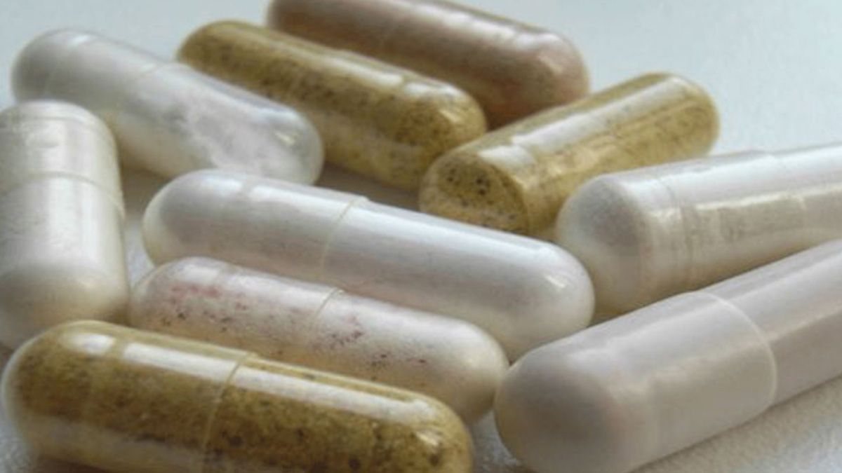 Las mujeres de nacionalidad boliviana llevaban en su cuerpo 98 cápsulas de cocaína cada una, y quedaron detenidas en la Justicia Federal