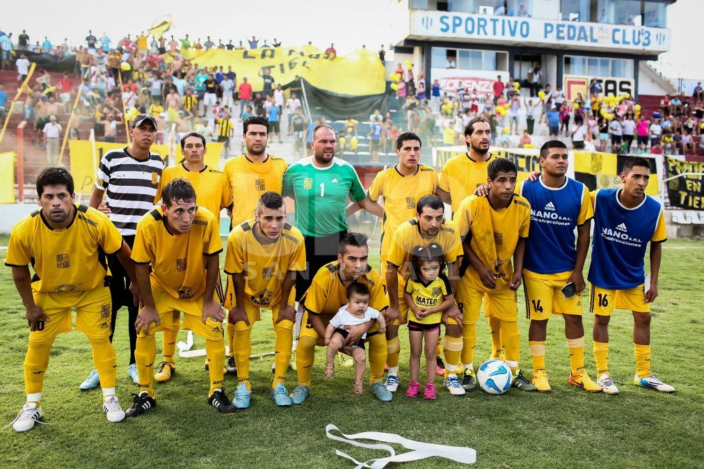 Hexagonal Promocional: Constitución es el único líder