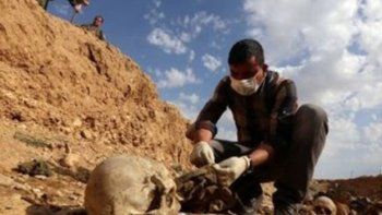 Encontraron una fosa con decenas de cadáveres de mujeres yazidíes en Sinyar