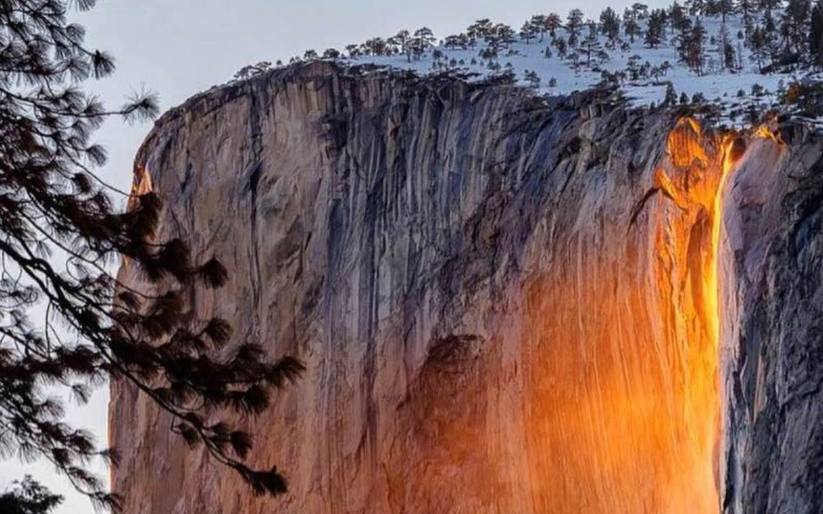 Horsetail Fall ofrece consistencia en la captura de Las maravillas naturales que las playas o incluso el Gran Cañón.