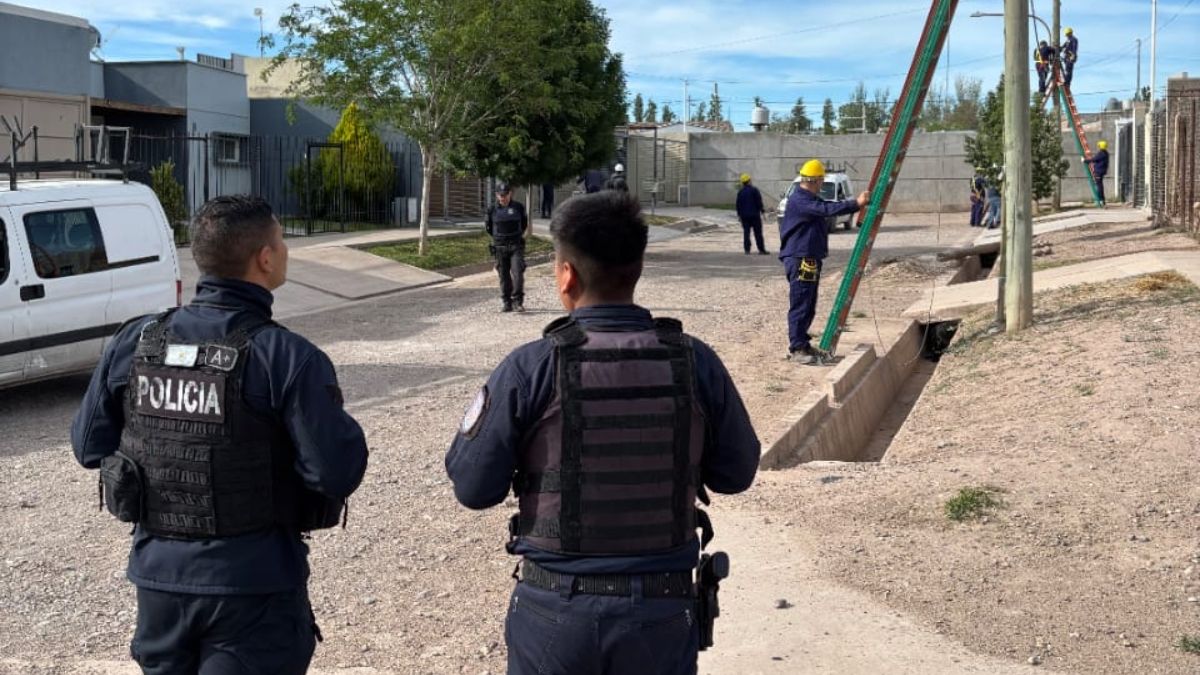 Detuvieron a un hombre que realizó conexiones eléctricas clandestinas en Guaymallén