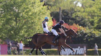 La final de La Dolfina y Ellerstina debió suspenderse por mal estado de la cancha