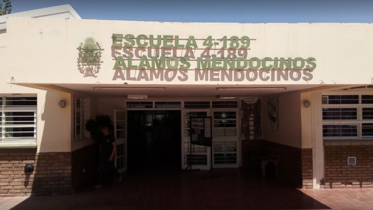 Covid en Mendoza: aislaron a 404 alumnos por cuatro casos de Covid en una escuela de Maipú