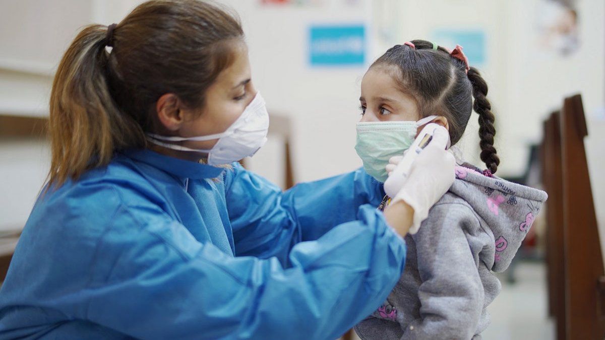 El coronavirus afecta menos a los niños, pero a medida que crecen aumenta el peligro de que un contagio se vuelva grave y necesiten hospitalización.