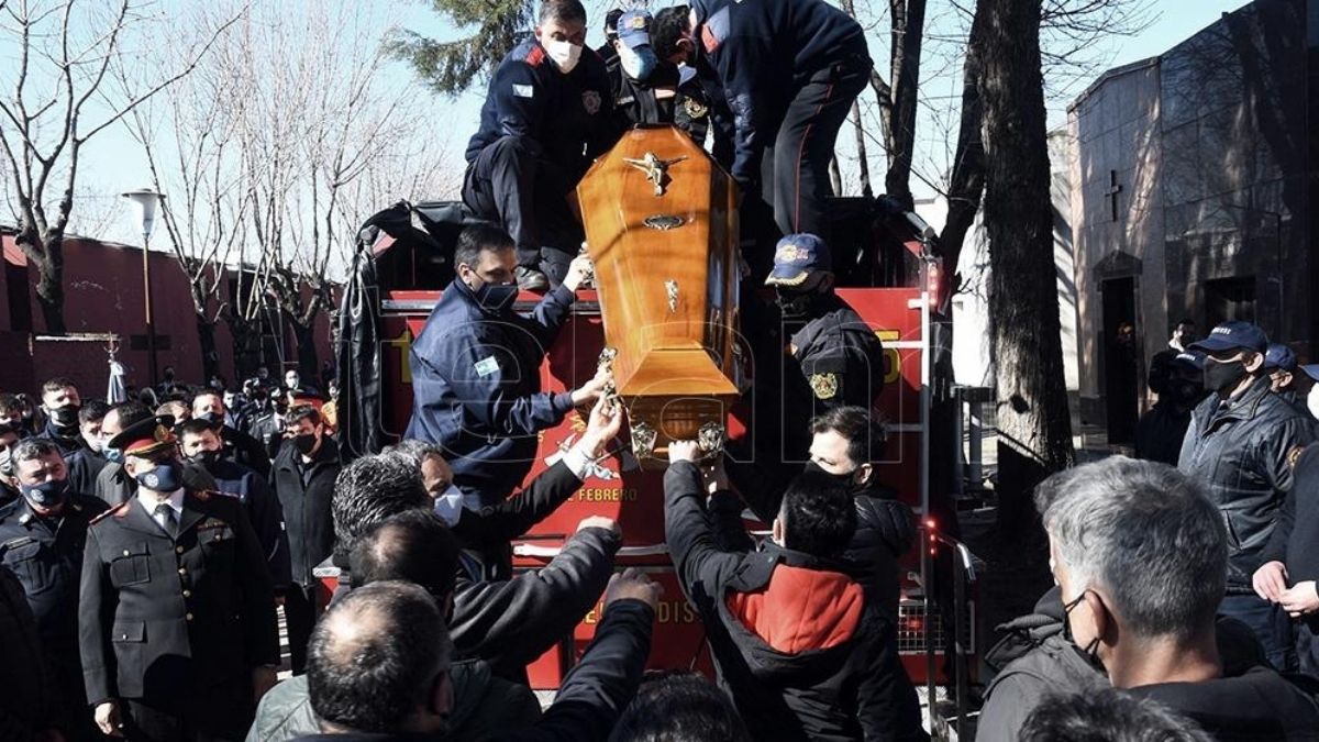 La historia de los tres bomberos que murieron en un incendio 