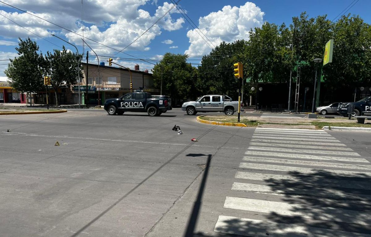 Un turista oriundo de Chile atropell&oacute; y mat&oacute; a un motociclista en calle 25 de Mayo y la avenida Libertador Norte, de General Alevar.