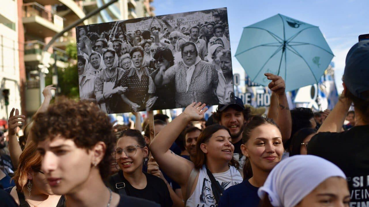 Día de la Memoria: los organismos de Derechos Humanos se movilizan a Plaza de Mayo por el 24M. (Foto: captura)