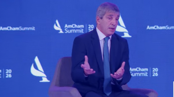 Luis Caputo vaticinó un cambio de era: No se coman la curva, este modelo no va a cambiar Luis Caputo vaticinó un cambio de era: No se coman la curva, este modelo no va a cambiar