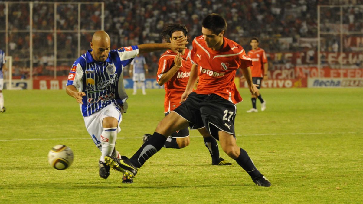 Carranza dejó su sello con sus gambetas y sus goles.