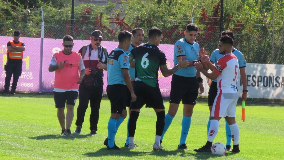Huracán Las Heras le ganó 2 a 1 a Camioneros en FADEP: