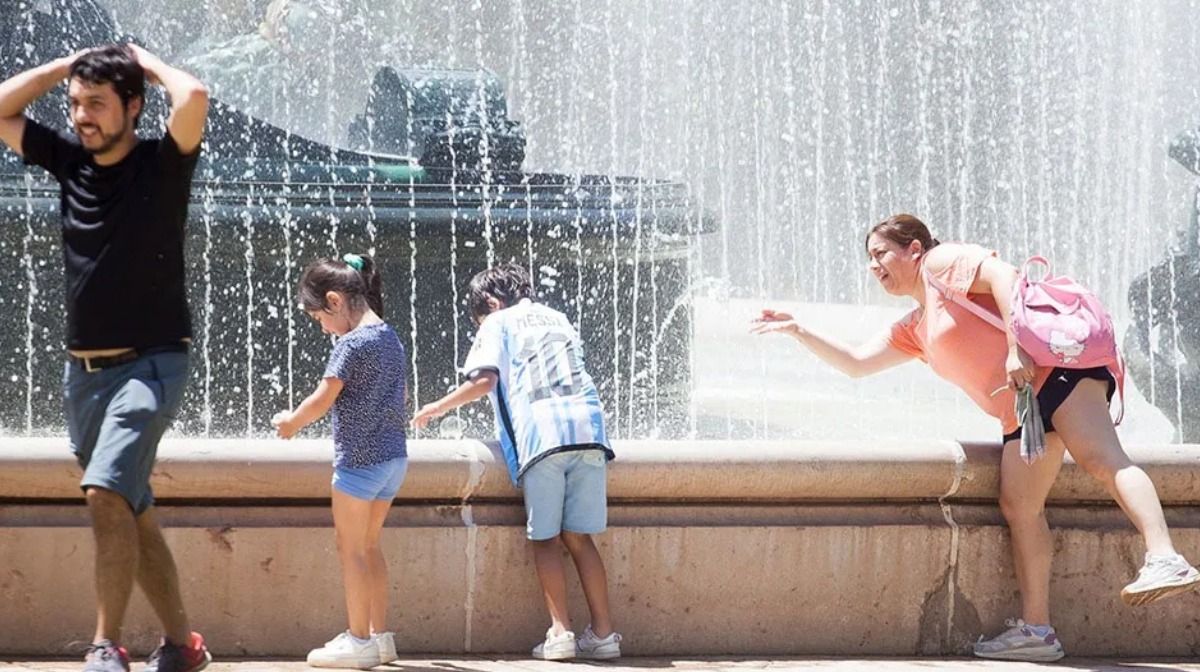 A buscar un poco de fresco este mi&eacute;rcoles. El term&oacute;metro llegar&aacute; a los 35&deg;C y en la noche se esperan tormentas.