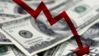 La deuda argentina está bajando, no subiendo La deuda argentina está bajando, no subiendo