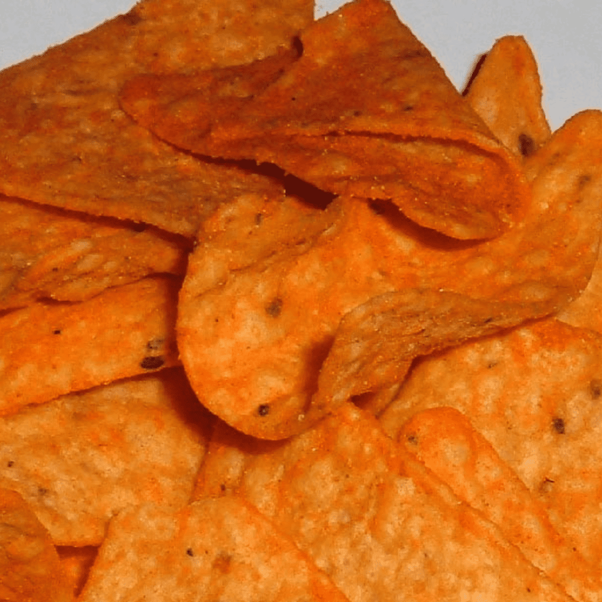 Asqueroso. Video: abrió una bolsa de snacks y encontró algo espantoso.