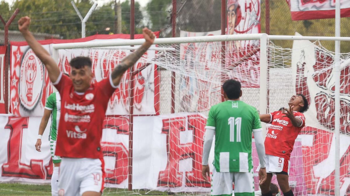 El grito de gol de Enzo Montenegro retumbo en todo Las Heras.