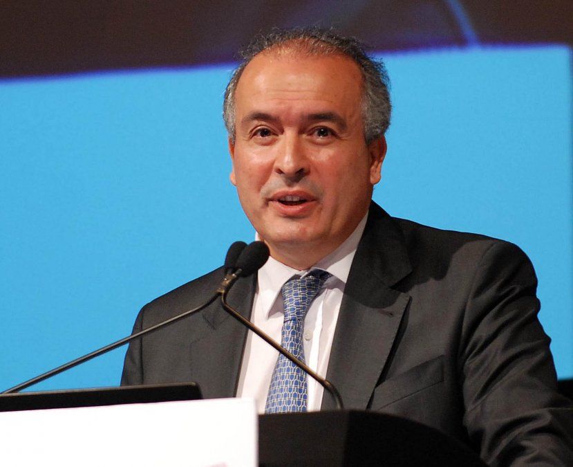 López llamó varias veces al convento antes de ir y lanzar los millones