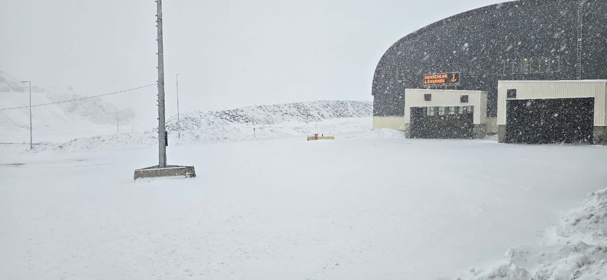 Se esperan nevadas en alta montaña y anunciaron el cierre del Paso Cristo Redentor, por la tormenta de Santa Rosa. Se esperan nevadas en alta montaña y anunciaron el cierre del Paso Cristo Redentor, por la tormenta de Santa Rosa. 