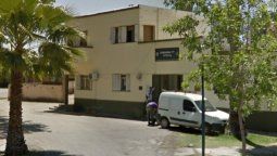 Un detenido acusado de abuso sexual fue encontrado muerto en su celda este martes por la mañana, cuando estaba por ser derivado a la penitenciaría provincial. Se trataba de un hombre de 60 años, residente en la villa cabecera lavallina.