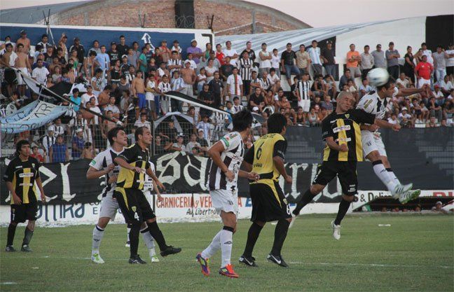 Pacífico goleó a Palmira y avanzó de fase