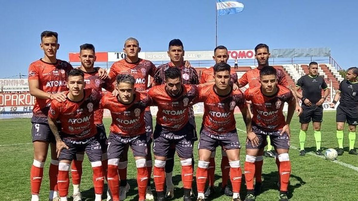 Matías Minich hará dos cambios en Huracán Las Heras
