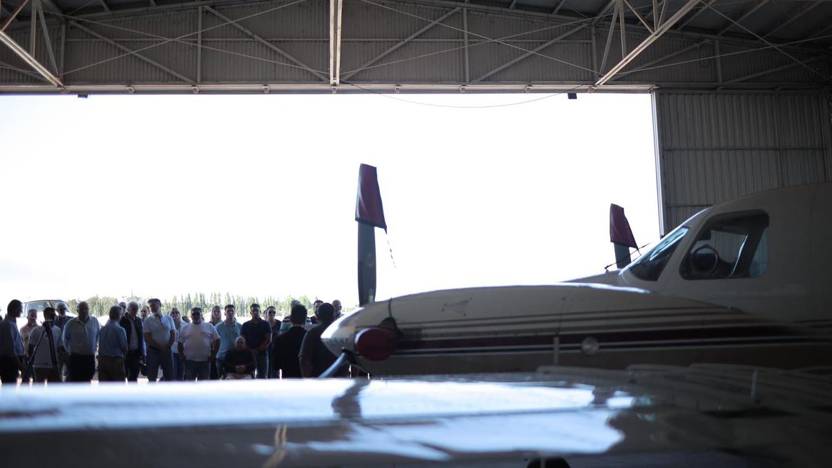 La Lucha Antigranizo contará con 2 aviones en San Rafael y un tercero que quedará en Las Heras. La Lucha Antigranizo contará con 2 aviones en San Rafael y un tercero que quedará en Las Heras.