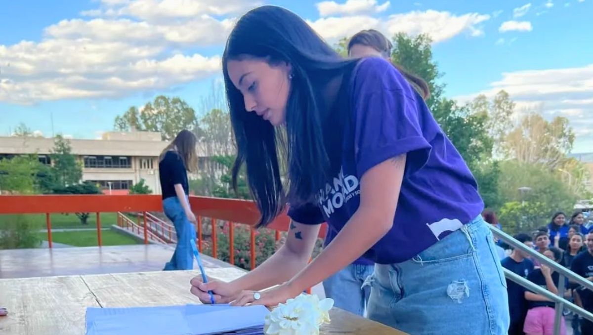 Katherina Espinoza, de Franja Morada, es la nueva presidenta del Centro de Estudiantes de Ciencias Políticas y Sociales de la UNCuyo.