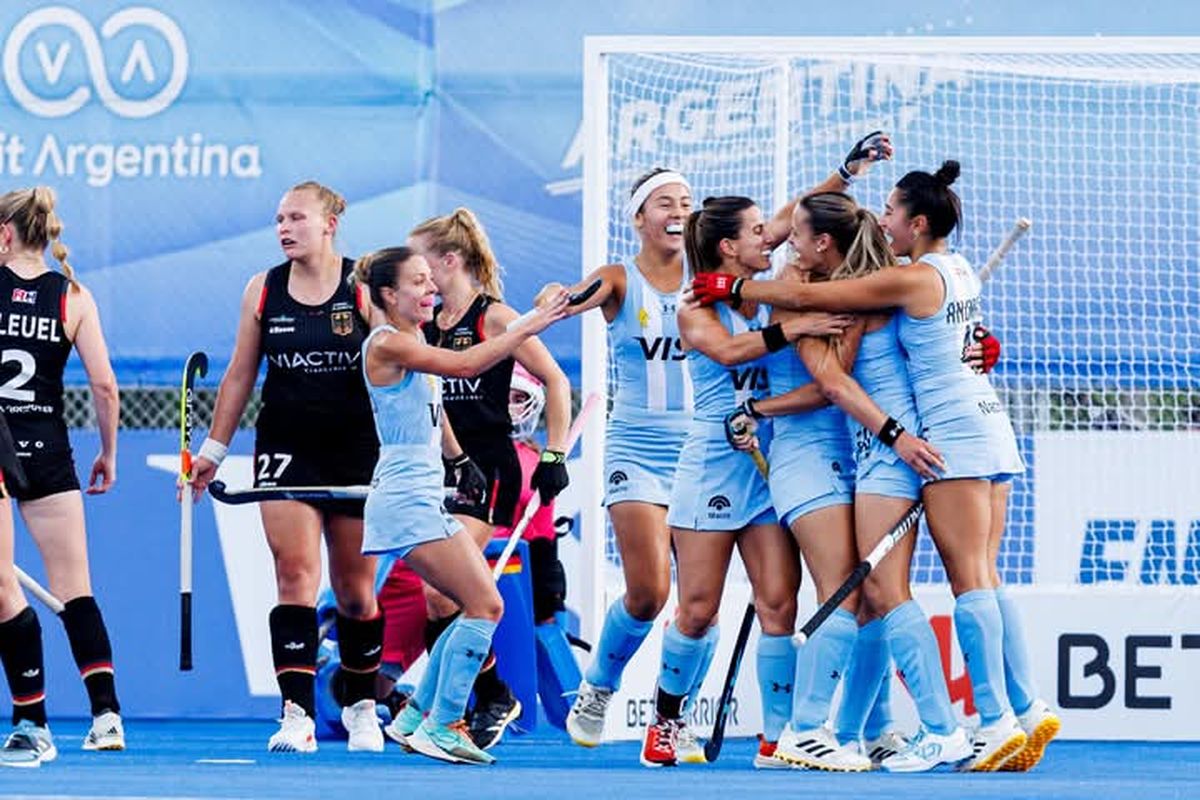 Las Leonas vencieron por 3-2 en los penales a Alemania en el debut de la FIH Pro League. Las Leonas vencieron por 3-2 en los penales a Alemania en el debut de la FIH Pro League.