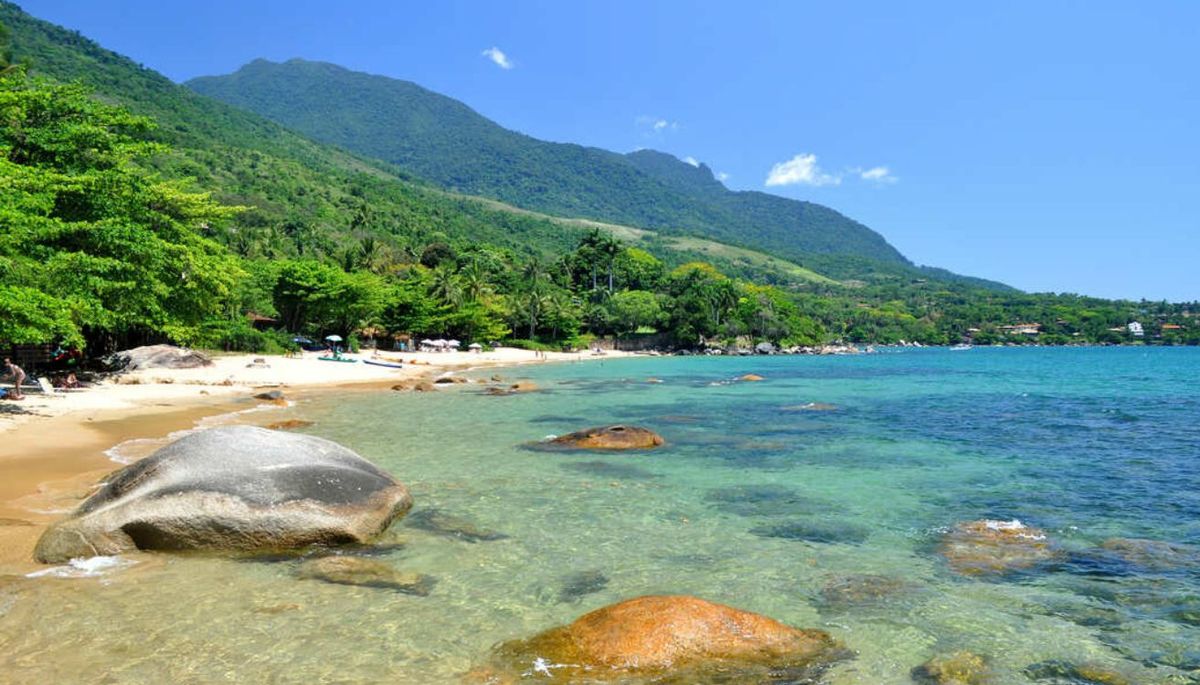 Para llegar hasta Ilhabela hay que tomar un ferry que sale de São Sebastião.