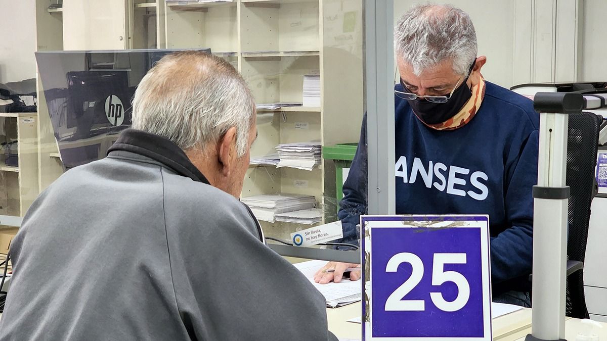 ANSES: de cuánto será el aumento a jubilados en diciembre 2022