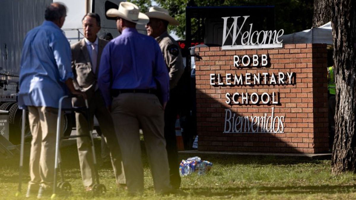 Los investigadores de la masacre en la escuela de Texas confirmaron que el joven asesinó a su abuela antes del ataque
