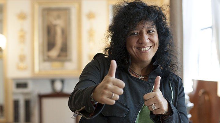 Hoy cumple años la cantante española Rosana.