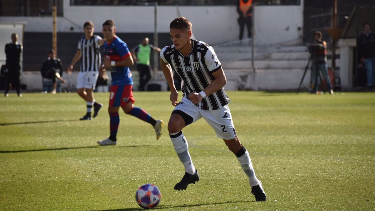 Alejandro Gutiérrez Arango quiere ganarel al puntero Almirante Brown.