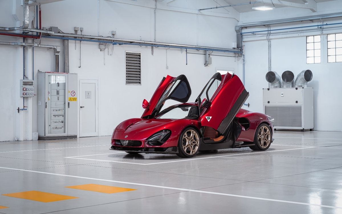 El modelo más exclusivo de Alfa Romeo consistió en solo 33 unidades. El modelo más exclusivo de Alfa Romeo consistió en solo 33 unidades.