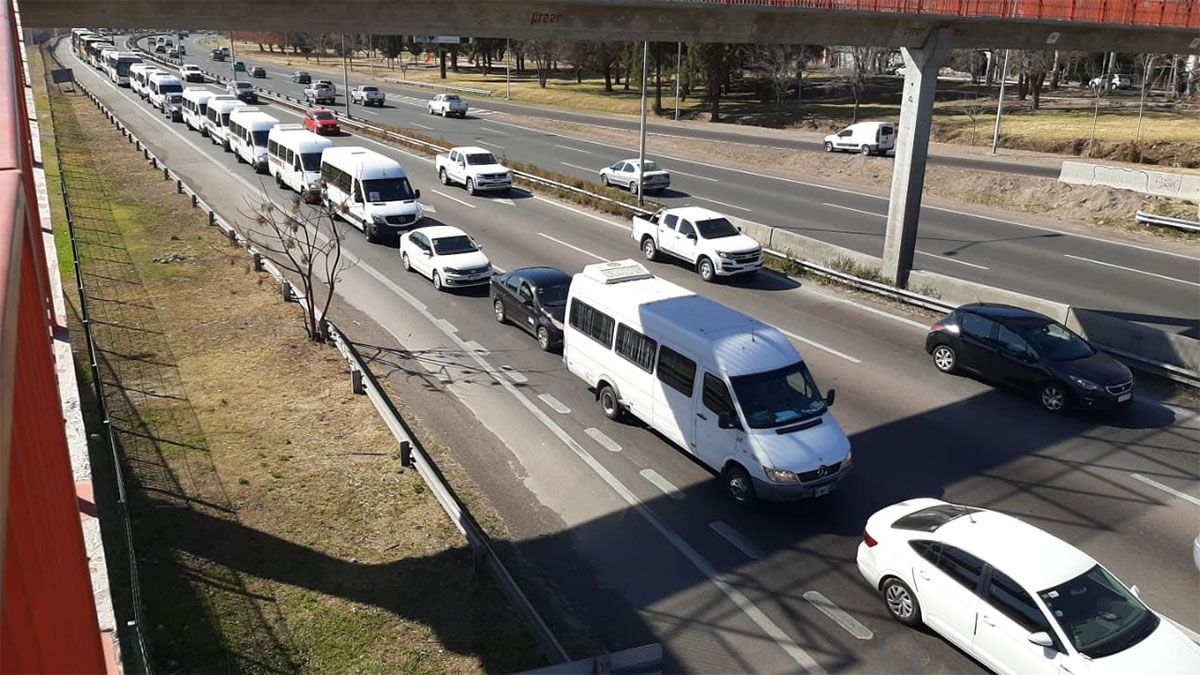Los transportistas reclamaron por la crisis del sector por el coronavirus en Mendoza